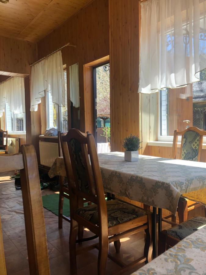 Садиба Диво Квітка Tatariv Luaran gambar